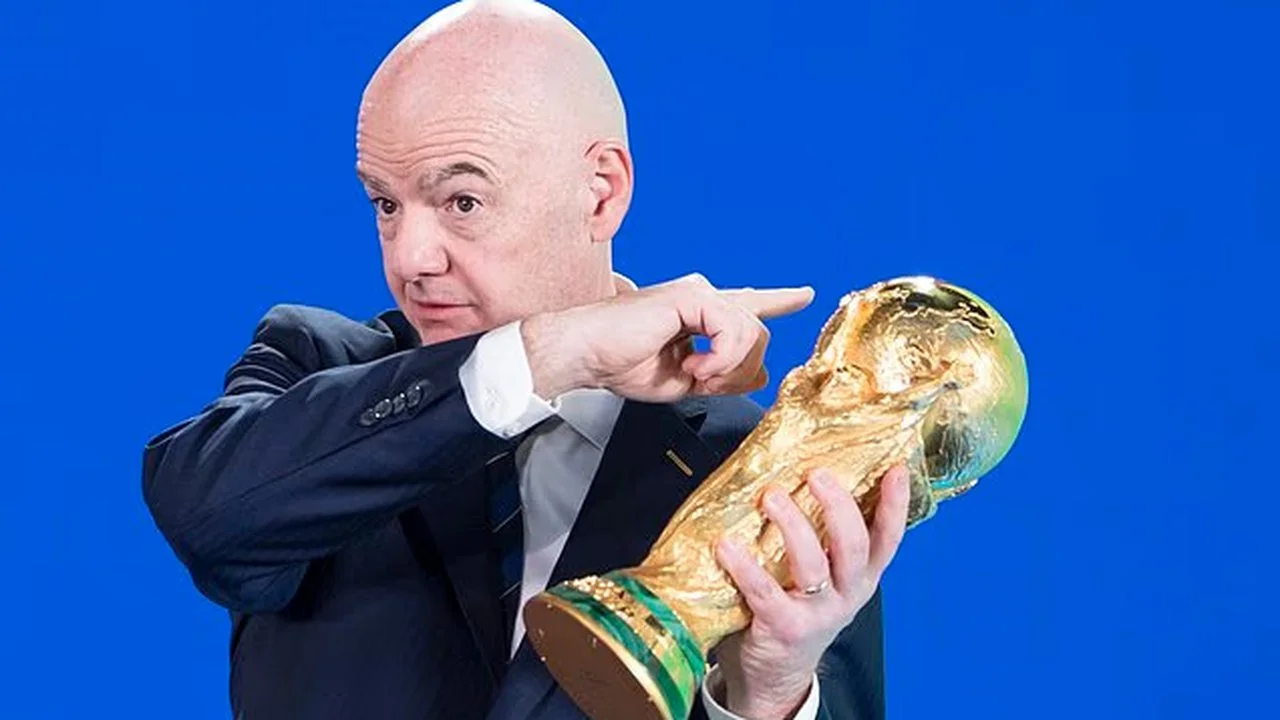 因凡蒂诺被曝变成“妄想独裁者”：FIFA掌门十年形象蜕变时间线分析
